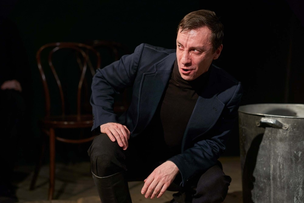 Трилогия «Бесы» — день Достоевского в НХТ (части I–III)